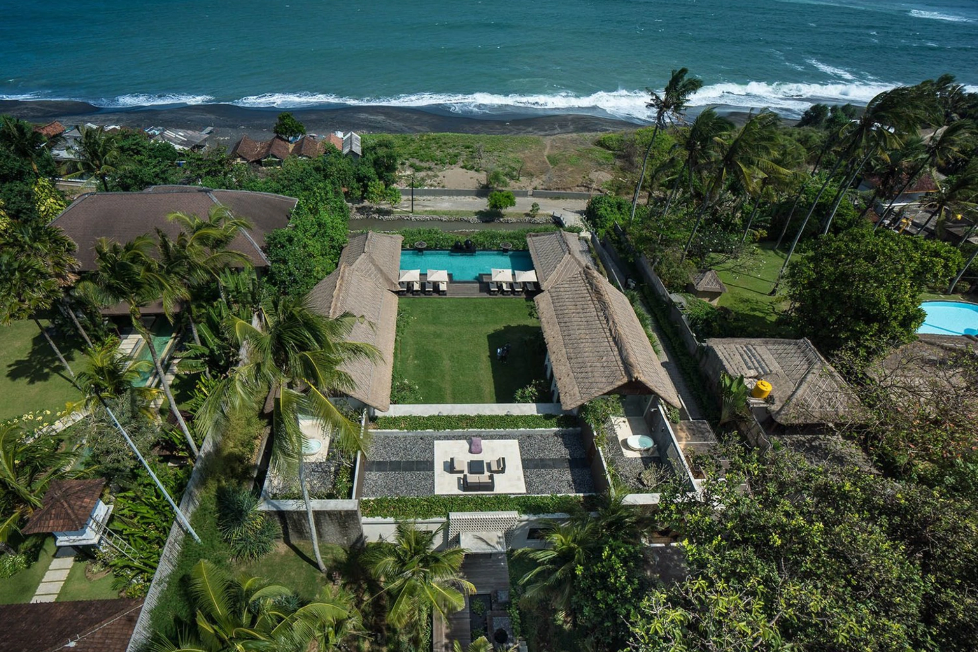 Seseh Beach Villas